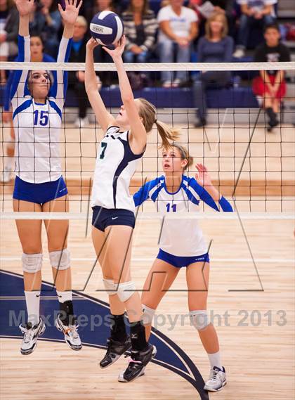 Thumbnail 3 in ThunderRidge vs. Legend (Titan Classic) photogallery.