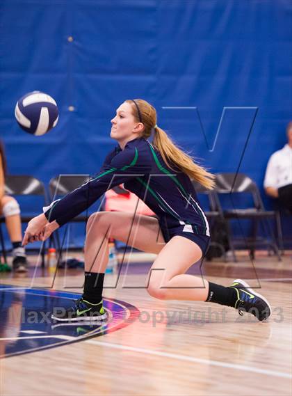 Thumbnail 3 in ThunderRidge vs. Legend (Titan Classic) photogallery.