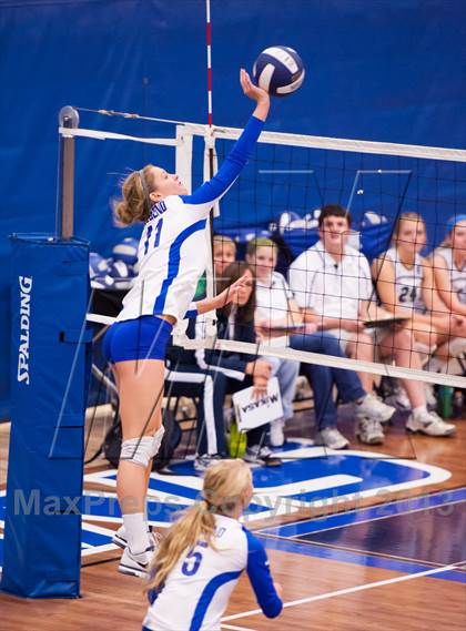 Thumbnail 2 in ThunderRidge vs. Legend (Titan Classic) photogallery.