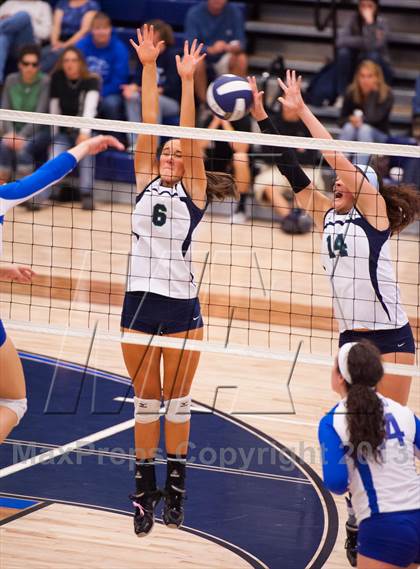 Thumbnail 3 in ThunderRidge vs. Legend (Titan Classic) photogallery.