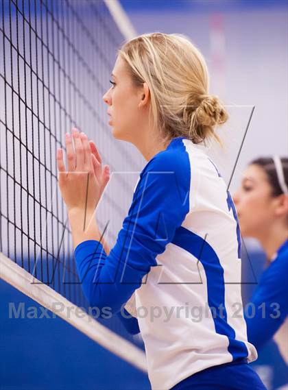 Thumbnail 3 in ThunderRidge vs. Legend (Titan Classic) photogallery.