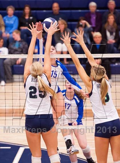 Thumbnail 2 in ThunderRidge vs. Legend (Titan Classic) photogallery.