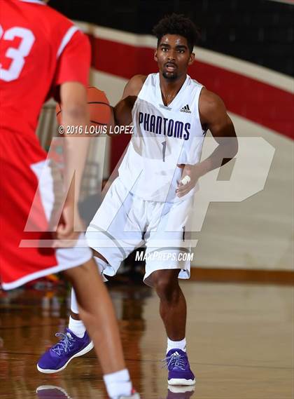 Thumbnail 1 in Etiwanda vs. Cathedral (Battlezone Tournament) photogallery.