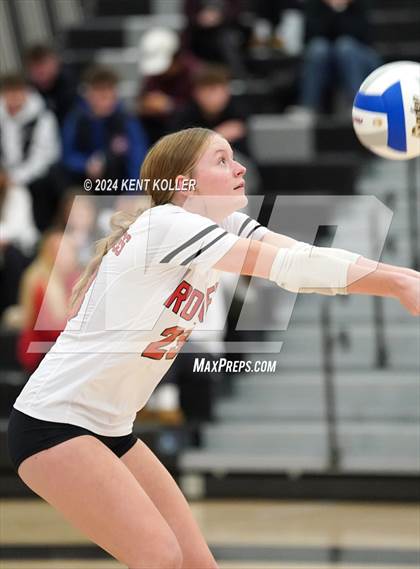 Thumbnail 2 in Romeo vs. Fraser (MHSAA Regional Semifinal) photogallery.