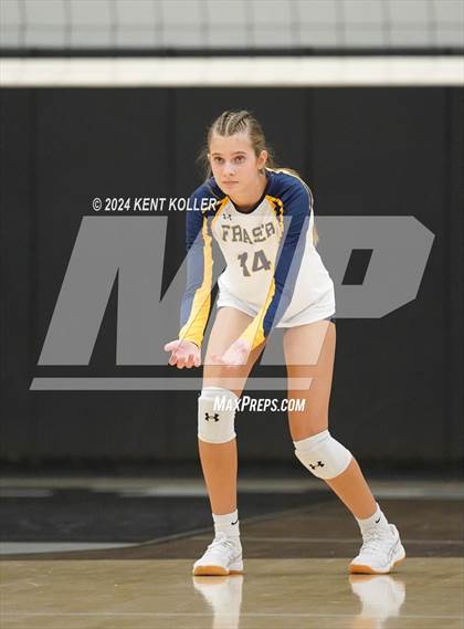 Thumbnail 2 in Romeo vs. Fraser (MHSAA Regional Semifinal) photogallery.