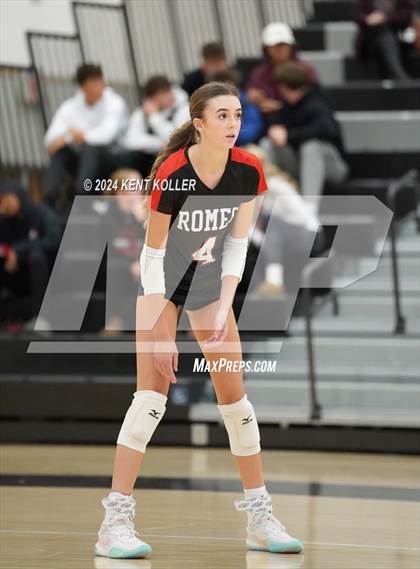 Thumbnail 2 in Romeo vs. Fraser (MHSAA Regional Semifinal) photogallery.