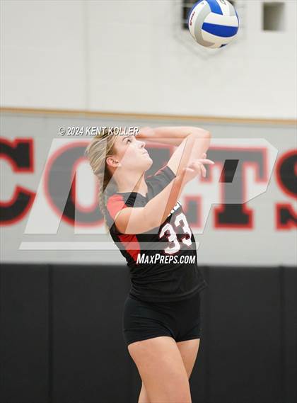 Thumbnail 1 in Romeo vs. Fraser (MHSAA Regional Semifinal) photogallery.