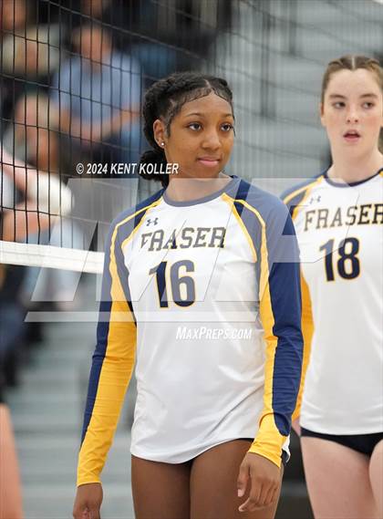 Thumbnail 3 in Romeo vs. Fraser (MHSAA Regional Semifinal) photogallery.