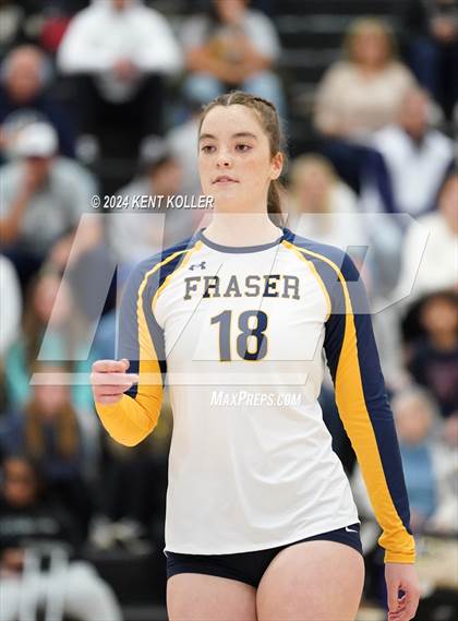 Thumbnail 2 in Romeo vs. Fraser (MHSAA Regional Semifinal) photogallery.