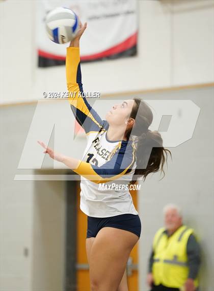 Thumbnail 1 in Romeo vs. Fraser (MHSAA Regional Semifinal) photogallery.
