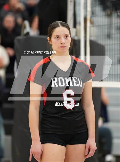 Thumbnail 2 in Romeo vs. Fraser (MHSAA Regional Semifinal) photogallery.