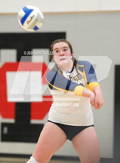 Thumbnail 3 in Romeo vs. Fraser (MHSAA Regional Semifinal) photogallery.