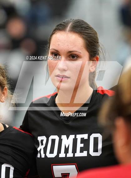 Thumbnail 3 in Romeo vs. Fraser (MHSAA Regional Semifinal) photogallery.