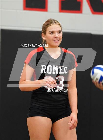 Thumbnail 1 in Romeo vs. Fraser (MHSAA Regional Semifinal) photogallery.