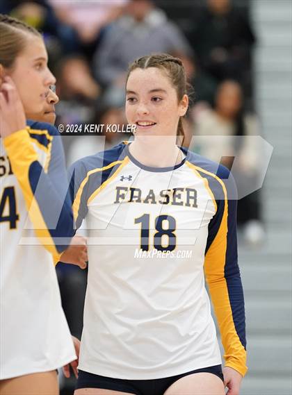 Thumbnail 2 in Romeo vs. Fraser (MHSAA Regional Semifinal) photogallery.