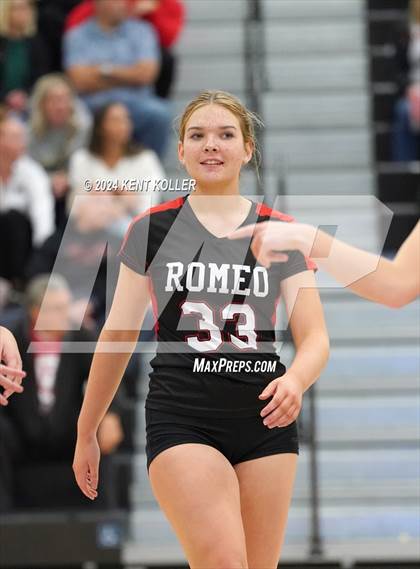 Thumbnail 3 in Romeo vs. Fraser (MHSAA Regional Semifinal) photogallery.