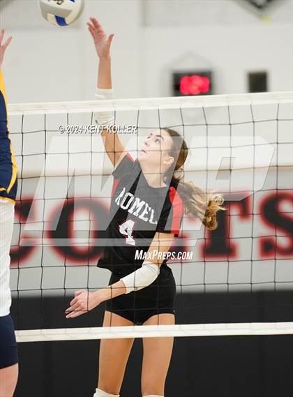 Thumbnail 3 in Romeo vs. Fraser (MHSAA Regional Semifinal) photogallery.
