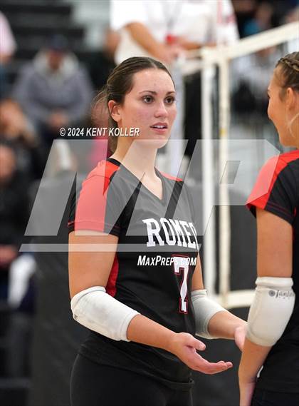 Thumbnail 3 in Romeo vs. Fraser (MHSAA Regional Semifinal) photogallery.