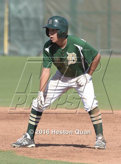 Thumbnail 2 in Notre Dame (SO) vs. Damien (Boras Classic - South) photogallery.