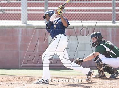 Thumbnail 2 in Notre Dame (SO) vs. Damien (Boras Classic - South) photogallery.