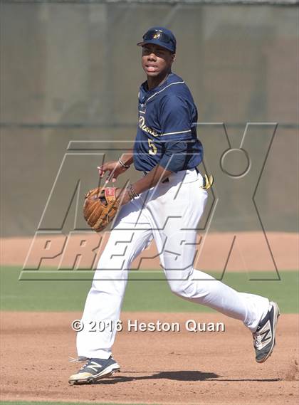 Thumbnail 2 in Notre Dame (SO) vs. Damien (Boras Classic - South) photogallery.
