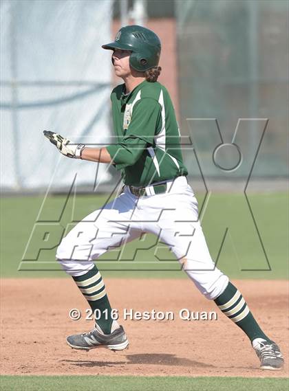 Thumbnail 3 in Notre Dame (SO) vs. Damien (Boras Classic - South) photogallery.