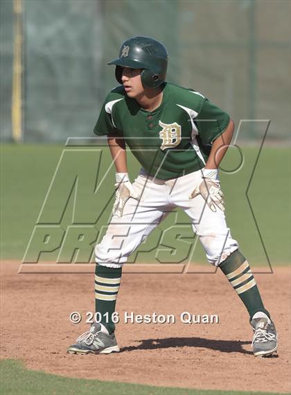 Thumbnail 3 in Notre Dame (SO) vs. Damien (Boras Classic - South) photogallery.