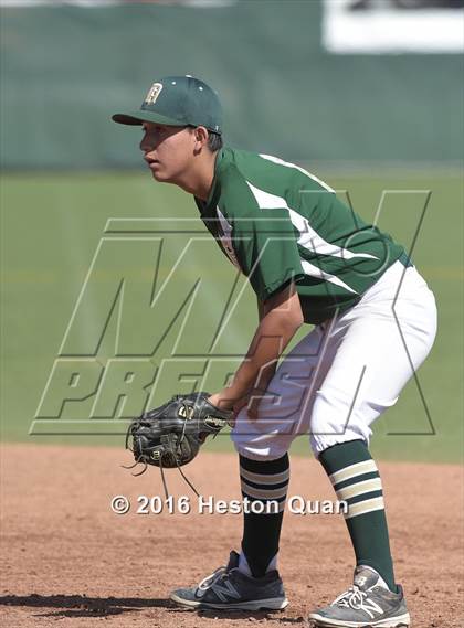 Thumbnail 3 in Notre Dame (SO) vs. Damien (Boras Classic - South) photogallery.