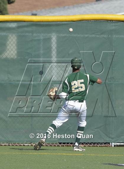 Thumbnail 3 in Notre Dame (SO) vs. Damien (Boras Classic - South) photogallery.