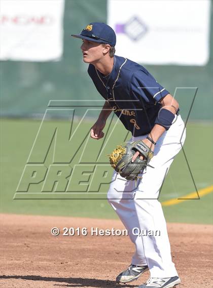 Thumbnail 3 in Notre Dame (SO) vs. Damien (Boras Classic - South) photogallery.