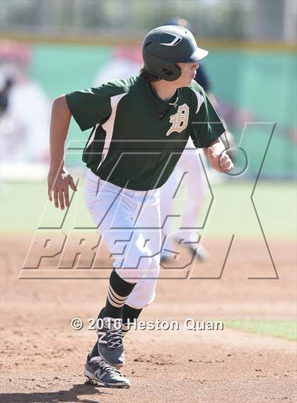 Thumbnail 3 in Notre Dame (SO) vs. Damien (Boras Classic - South) photogallery.