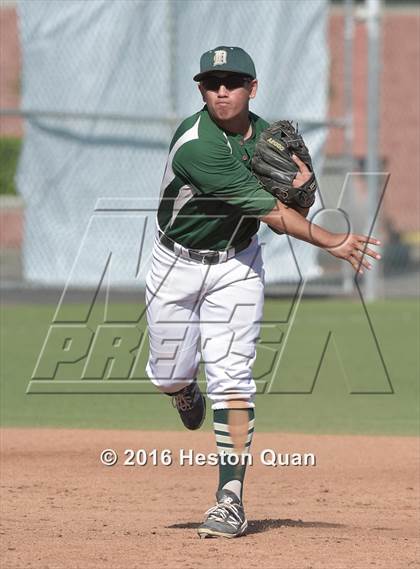 Thumbnail 1 in Notre Dame (SO) vs. Damien (Boras Classic - South) photogallery.