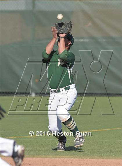 Thumbnail 2 in Notre Dame (SO) vs. Damien (Boras Classic - South) photogallery.