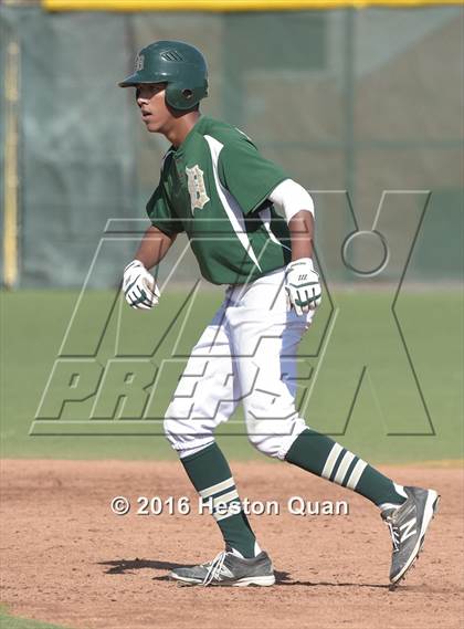 Thumbnail 1 in Notre Dame (SO) vs. Damien (Boras Classic - South) photogallery.