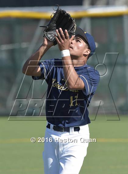 Thumbnail 2 in Notre Dame (SO) vs. Damien (Boras Classic - South) photogallery.