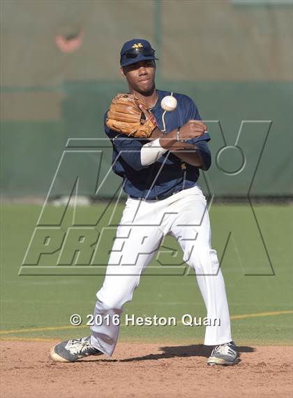 Thumbnail 2 in Notre Dame (SO) vs. Damien (Boras Classic - South) photogallery.