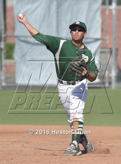 Thumbnail 3 in Notre Dame (SO) vs. Damien (Boras Classic - South) photogallery.