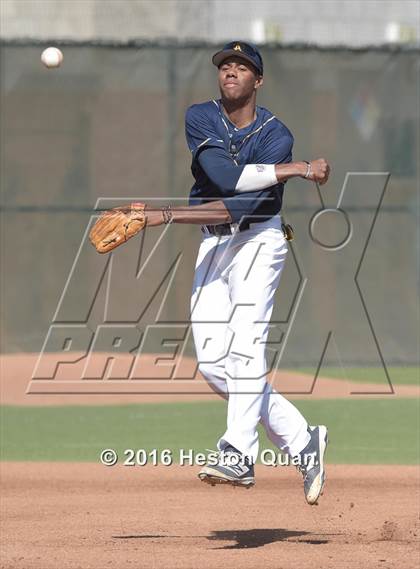 Thumbnail 3 in Notre Dame (SO) vs. Damien (Boras Classic - South) photogallery.