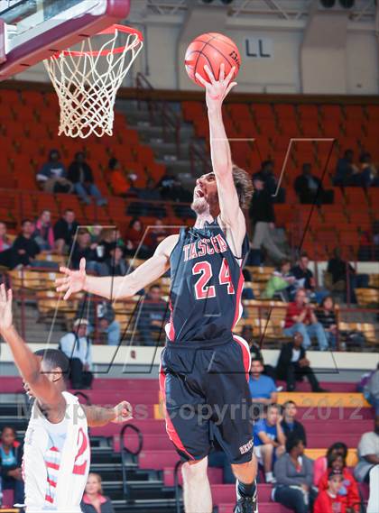 Thumbnail 2 in Hirschi vs. Tascosa (Fantasy of Lights) photogallery.