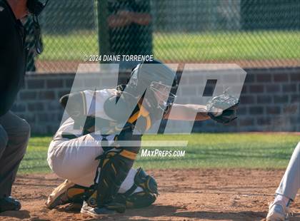 Thumbnail 1 in Villa Park @ Foothill photogallery.