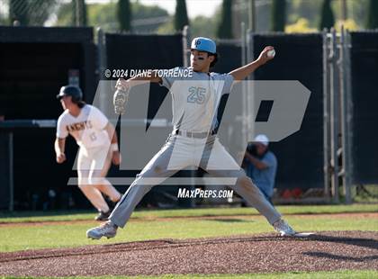 Thumbnail 1 in Villa Park @ Foothill photogallery.