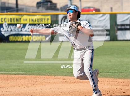 Thumbnail 1 in Villa Park @ Foothill photogallery.