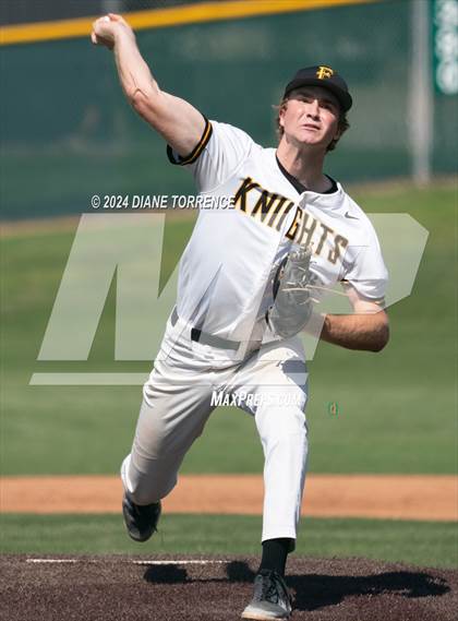 Thumbnail 1 in Villa Park @ Foothill photogallery.