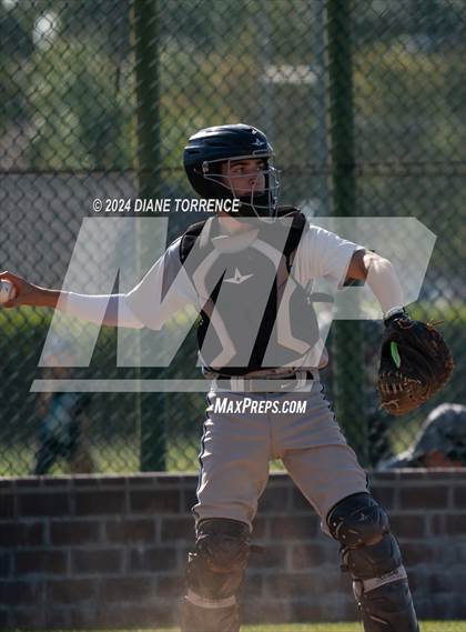 Thumbnail 1 in Villa Park @ Foothill photogallery.