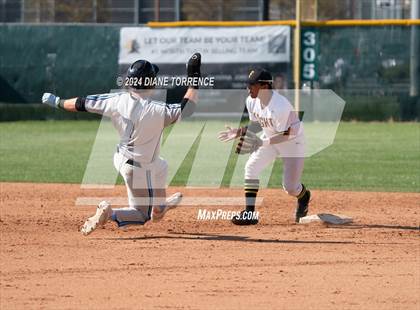 Thumbnail 1 in Villa Park @ Foothill photogallery.