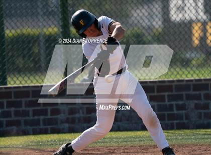 Thumbnail 1 in Villa Park @ Foothill photogallery.