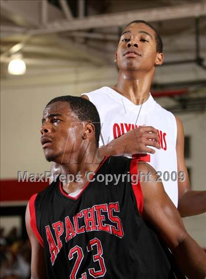 Thumbnail 2 in Leuzinger vs. Centennial (Tip-Off Classic) photogallery.