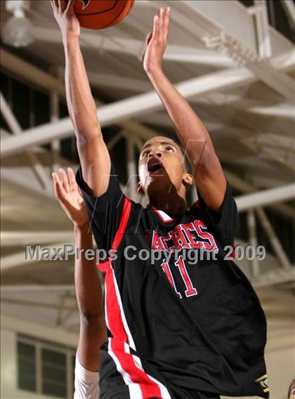 Thumbnail 2 in Leuzinger vs. Centennial (Tip-Off Classic) photogallery.