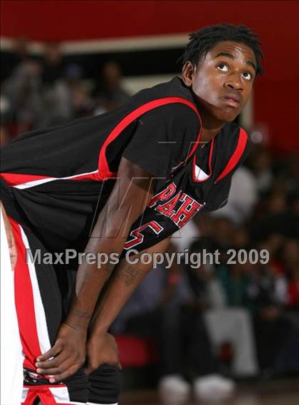 Thumbnail 3 in Leuzinger vs. Centennial (Tip-Off Classic) photogallery.