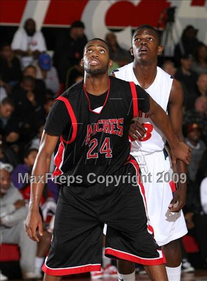 Thumbnail 1 in Leuzinger vs. Centennial (Tip-Off Classic) photogallery.